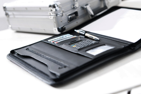 GENTLE A4 - Middels rits afsluitbare A4 schrijfmap GENTLE