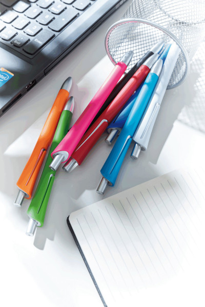 OREGON - Zwartschrijvende kunststof balpen